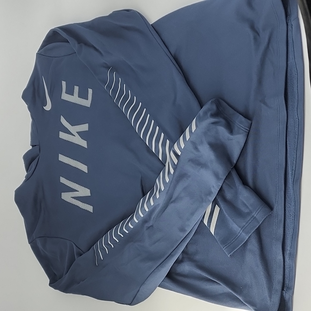 Nike Dri Fit Hooded Long Sleeve Shirt Running Small - Picture 1 of 9